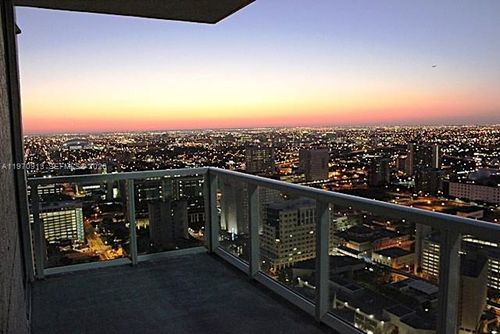 apt-4303-253 Ne 2nd St, Miami, FL, 33132-2317 | Card Image