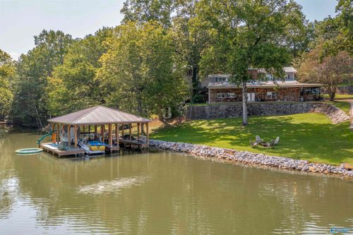 290 Doughboy Rd, Rainbow City, AL, 35906-7559 | Card Image