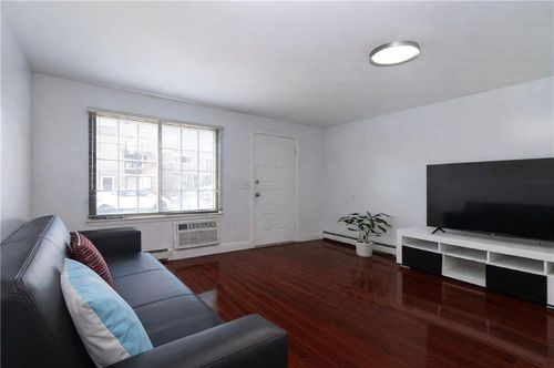 25-31 Gardenia Ln, Staten Island, NY, 10314-5841 | Card Image