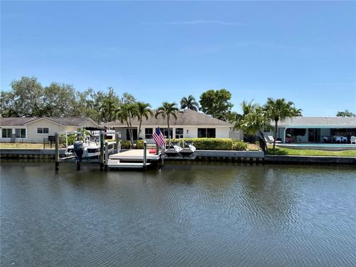 1357 52nd Ave Ne, ST PETERSBURG, FL, 33703-3220 | Card Image