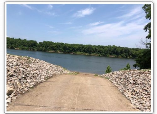 01 Colonel James Hardin Dr, Clifton, TN, 38425 | Card Image