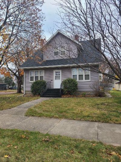 Beautiful Home on corner lot. | Image 1