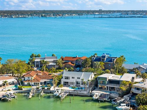 517 Belle Isle Ave, BELLEAIR BEACH, FL, 33786-3611 | Card Image