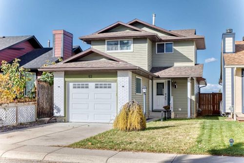 52 Cedargrove Rd Sw, Calgary, AB, T2W4T9 | Card Image