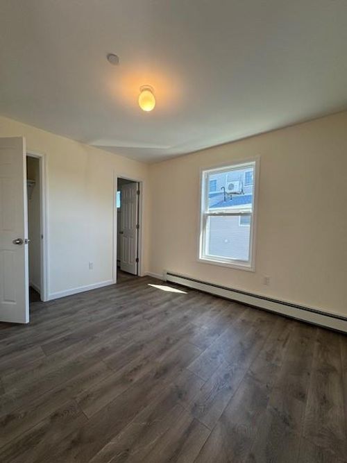 41 West Ave, Lawrence, NY, 11559-1013 | Card Image