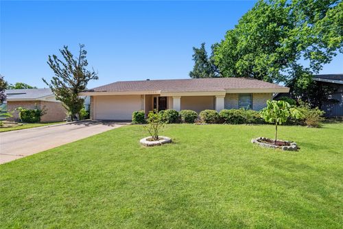 2120 Sunrise Trl, Richardson, TX, 75081-4721 | Card Image
