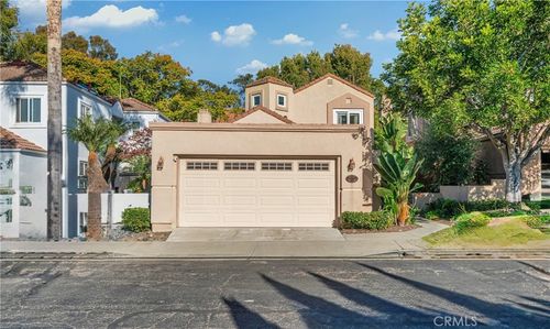 73 Calle Sol, San Clemente, CA, 92672-9304 | Card Image