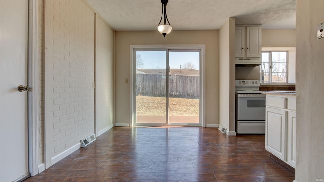 201 Spruce Ln, House other with 3 bedrooms, 1 bathrooms and null parking in Dale IN | Image 27