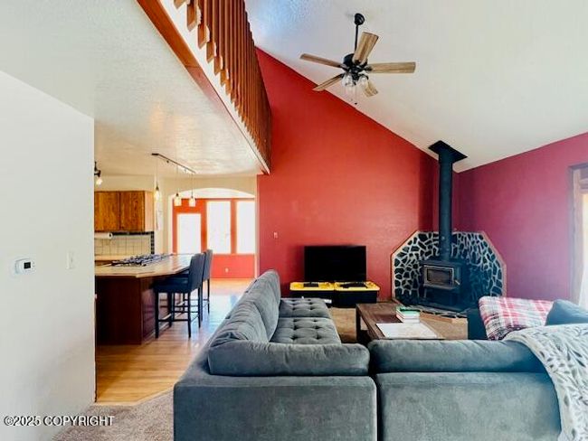 Living Room (2) | Image 51