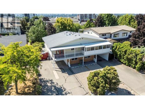 565 Chepesuik Crt, Kelowna, BC, V1X5S5 | Card Image