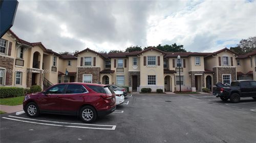 unit-107-23-3320 Ne 13th Circle Dr, Homestead, FL, 33033-6144 | Card Image