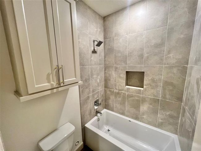 839 Oak Ridge Dr, House other with 5 bedrooms, 4 bathrooms and 2 parking in Angleton TX | Image 11