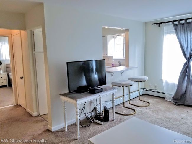 APT-2 - 630 Ann St, Condo with 1 bedrooms, 1 bathrooms and null parking in Birmingham MI | Image 4