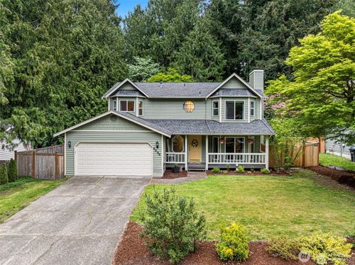 8220 Lariat Trl Nw, Bremerton, WA, 98311-9122 | Card Image