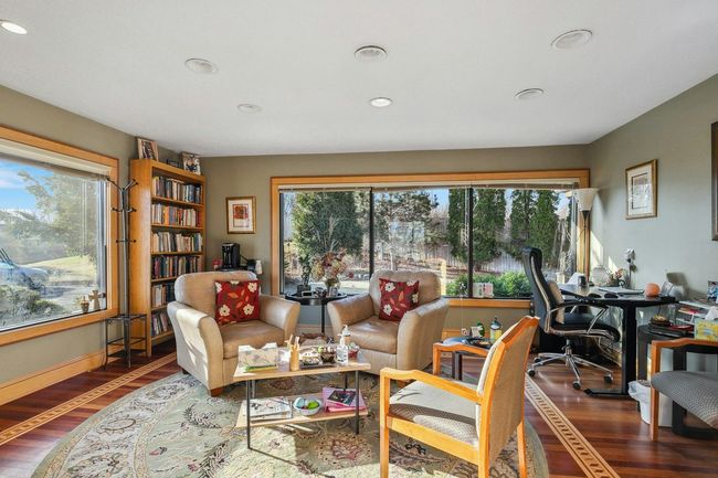 Front Office Area | Image 11