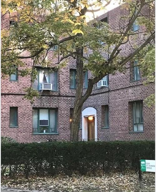 mc-2059 Saint Raymond Ave, Bronx, NY, 10462-7162 | Card Image