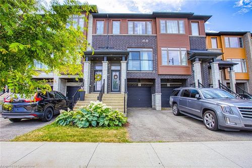 27 Soho St, Stoney Creek, ON, L8J0L4 | Card Image