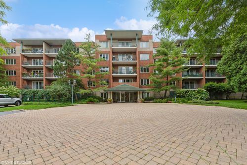 apt-207-3900 W Bryn Mawr Ave, Chicago, IL, 60659-3151 | Card Image