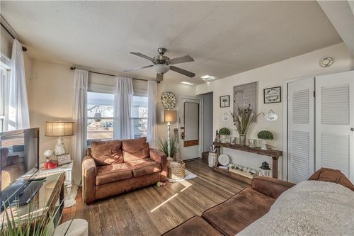 485 Donnelly Ave, Kansas City, MO, 64125-1164 | Card Image