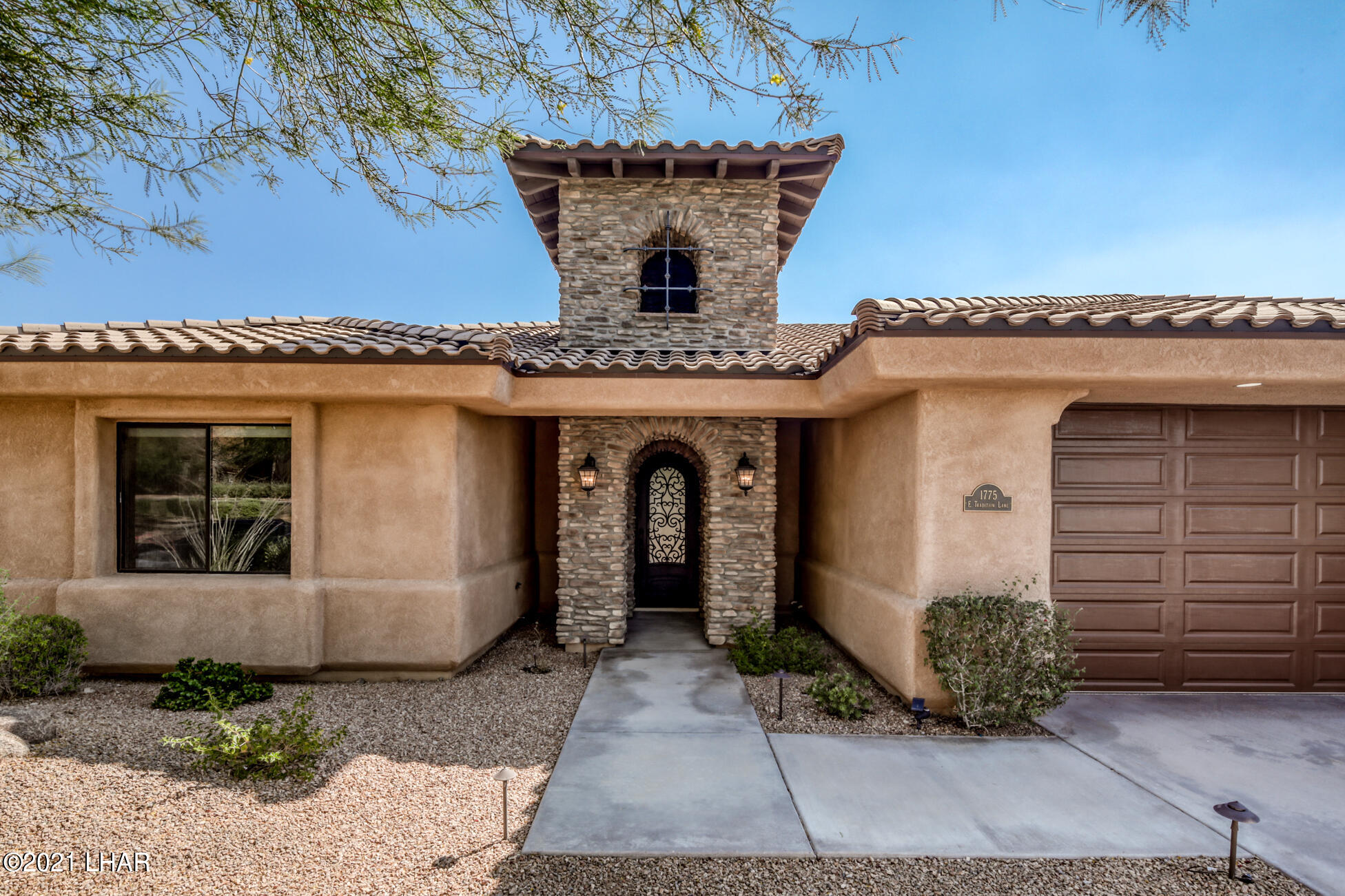 Tradition Ln, Lake Havasu City, AZ 86404