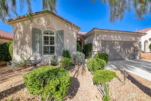 2404 Anderson Park Dr, Henderson, NV, 89044-4511 | Card Image