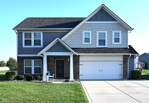 5592 W Woodhammer Trl, Mccordsville, IN, 46055-8015 | Card Image