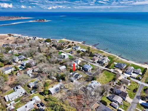 6 Kerwin Ave, Mattapoisett, MA, 02739-1716 | Card Image