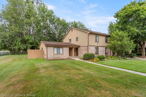41523 Bedford Dr, Canton, MI, 48187-3701 | Card Image