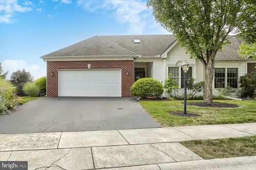 7 Tuscany Ct, CAMP HILL, PA, 17011-1033 | Card Image