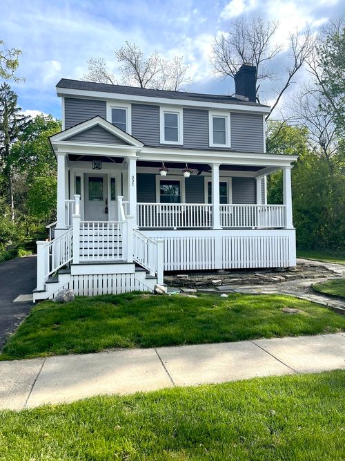331 E Russell St, BARRINGTON, IL, 60010-4452 | Card Image