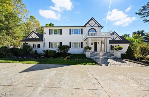 9447 Lindberg Dr, North Royalton, OH, 44133-5503 | Card Image