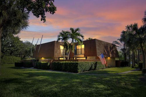 408 Live Oak Ln, Boynton Beach, FL, 33436-7116 | Card Image