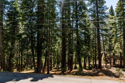12972 Muhlebach Way, Truckee, CA, 96161-6423 | Card Image