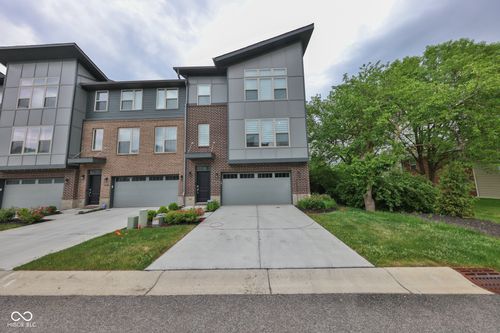 8244 Bostic Dr, Fishers, IN, 46038-0089 | Card Image