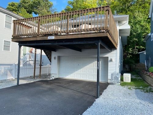 3257 Lake Front Dr, Erie, PA, 16505-1972 | Card Image