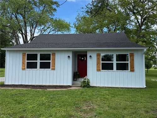 403 W Cedar St, Waverly, MO, 64096-8175 | Card Image