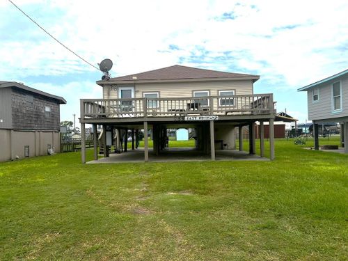 959 East Road, Crystal Beach, TX, 77650 | Card Image