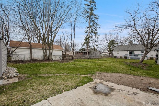 885 Parkwood Avenue, Home with 3 bedrooms, 2 bathrooms and null parking in Ypsilanti Twp MI | Image 26