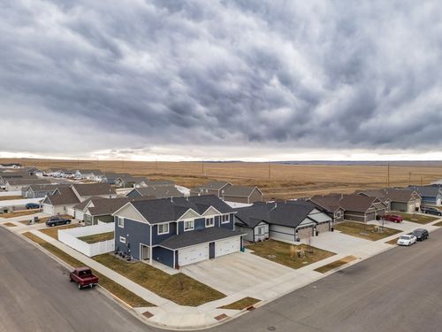 2306 Gleneagles Blvd, Billings, MT, 59105-2001 | Card Image