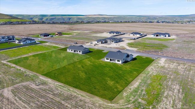 7207 Ambrosia St, Home with 4 bedrooms, 3 bathrooms and null parking in Kennewick WA | Image 38