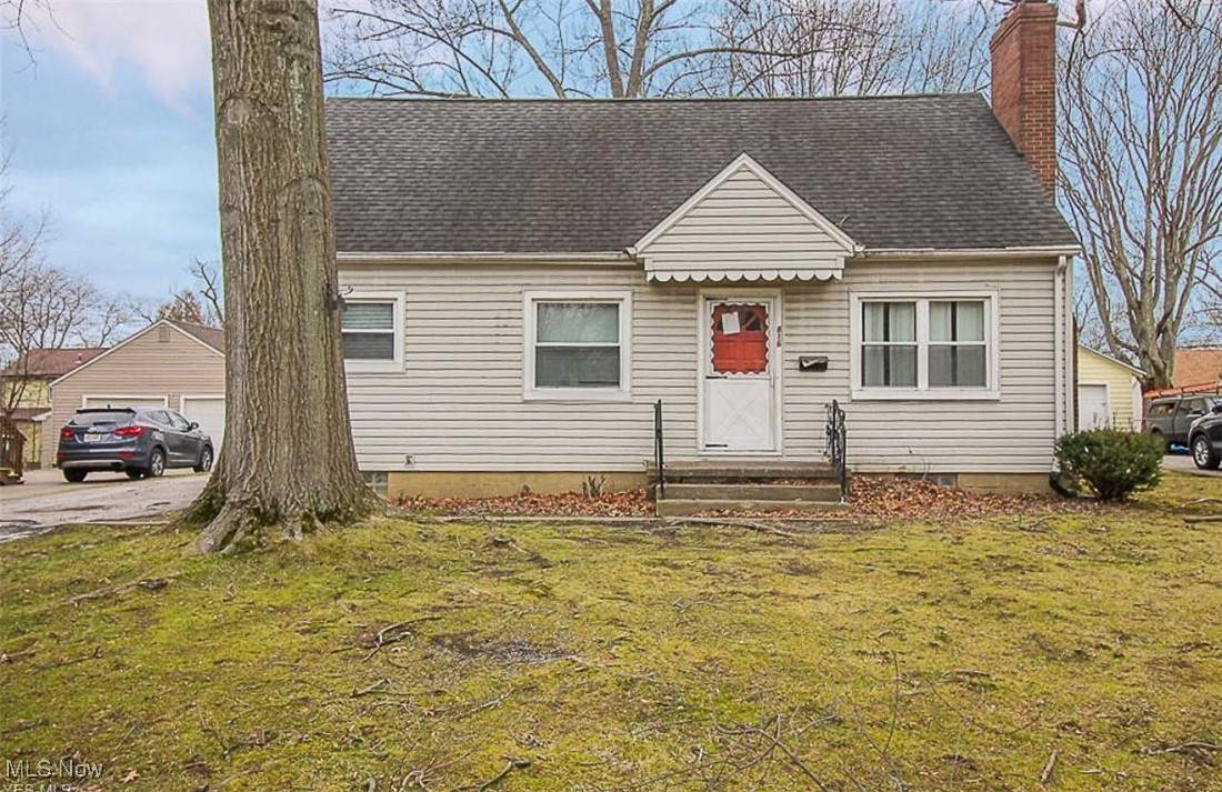 Greenwood Ave, Akron, OH 44320