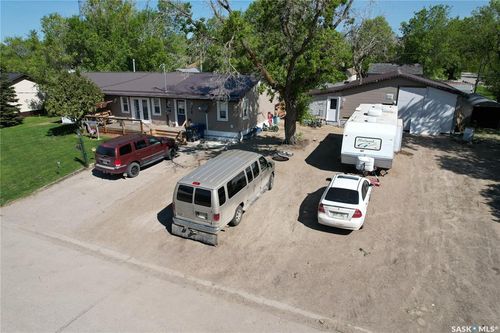510 Morley St, Broadview, SK, S0G2S0 | Card Image