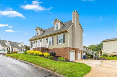 118 Bramblegate Court, House other with 3 bedrooms, 2 bathrooms and null parking in Kernersville NC | Image 3