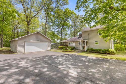 4035 Oak Park Drive, Jefferson Township, MI, 49266 | Card Image