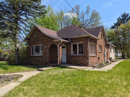 143 W Prospect St, Jackson, MI, 49203-4233 | Card Image