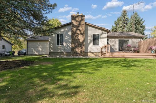 6457 Bristol Rd, Swartz Creek, MI, 48473-7921 | Card Image