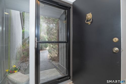 e-261 Heritage Vlg, Southbury, CT, 06488-1759 | Card Image