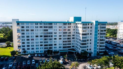 apt-904-4330 Hillcrest Dr, Hollywood, FL, 33021-7933 | Card Image