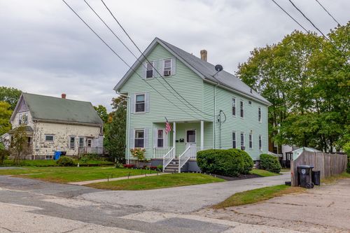 32 Carleton St, Whitman, MA, 02382-2106 | Card Image