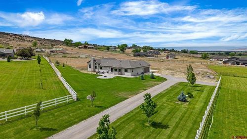 65414 Sunridge Ct, Montrose, CO, 81403-8633 | Card Image